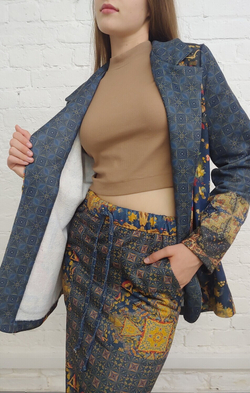 Комплект (жакет и юбка) "Кормление птиц", по мотивам средневековой шпалеры 15 века