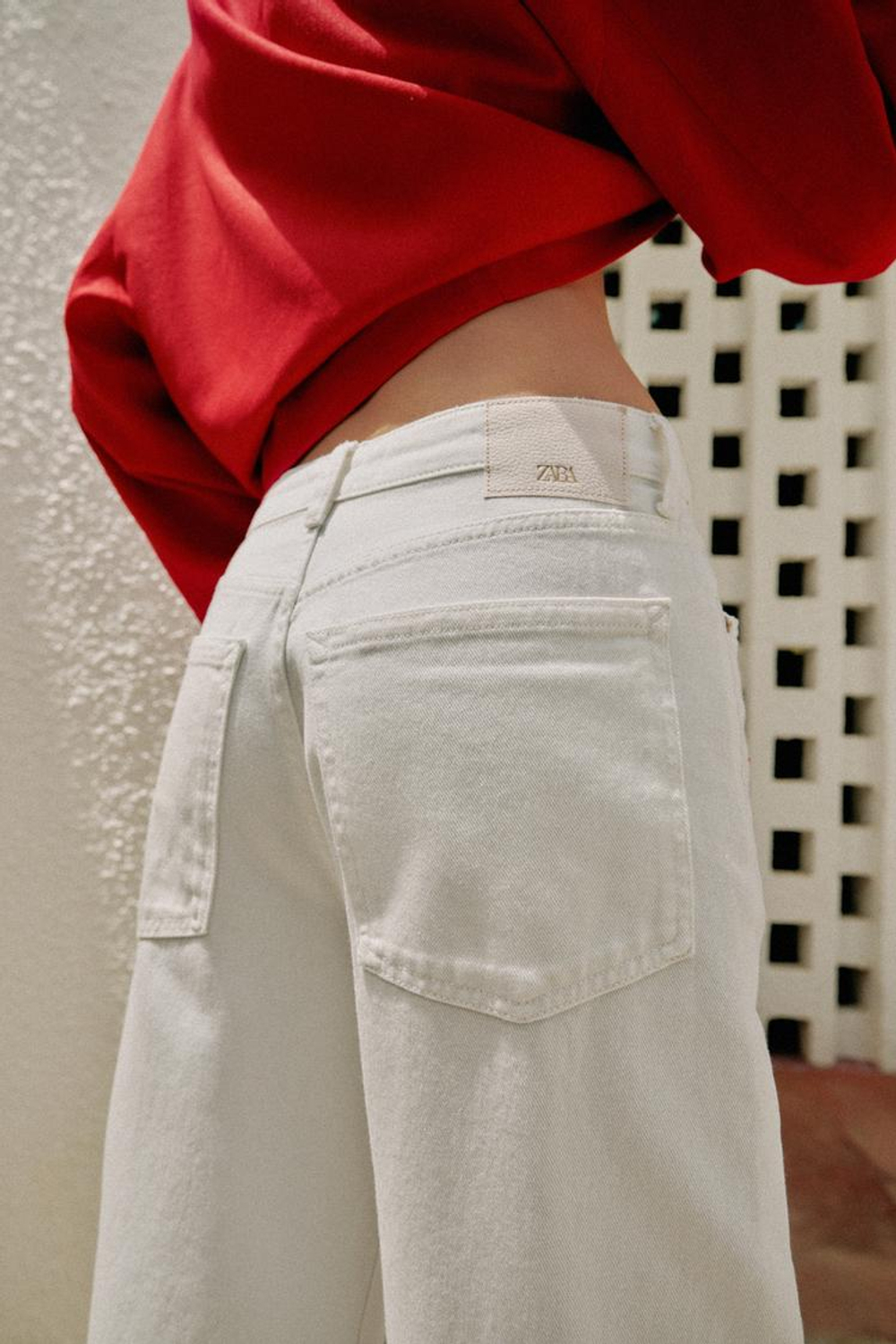 ZARA ДЖИНСЫ Z1975 BARREL СО СРЕДНЕЙ ПОСАДКОЙ И ОТВОРОТАМИ, БЕЛЫЙ