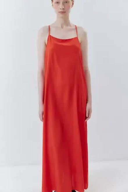 Платье на бретелях макси оранжевого цвета из шелка с вискозой