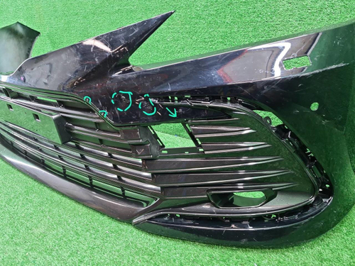 Бампер передний Toyota Camry xv70 (2020-н.в.)