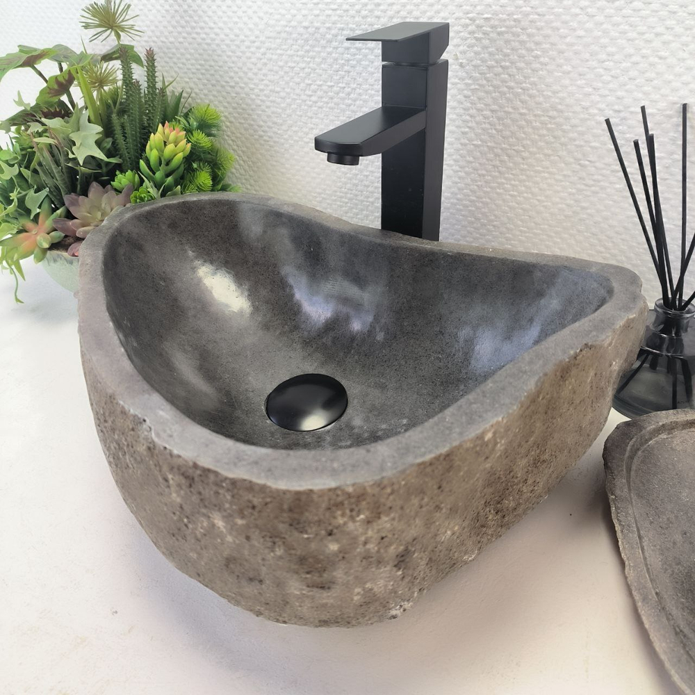 Раковина из речного камня RS-63684 (46*35*15) 0122