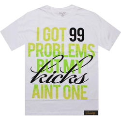 Футболка Sneaktip 99 Problems белая с салатовым на человеке грудь