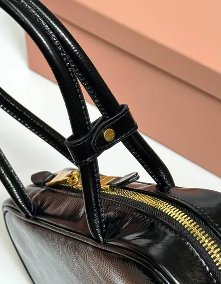 Сумка MIUMIU Beau naplak из лакированной кожи