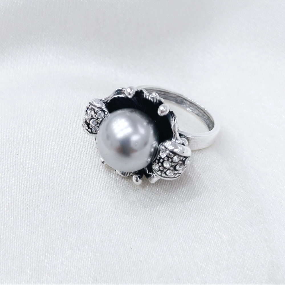 "Диво" кольцо в серебряном покрытии из коллекции "Презент" от Jenavi