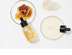 Cosrx Full Fit Propolis - интенсивная сыворотка для осветления и увлажнения /   30  ml  / GTIN 8809598454316