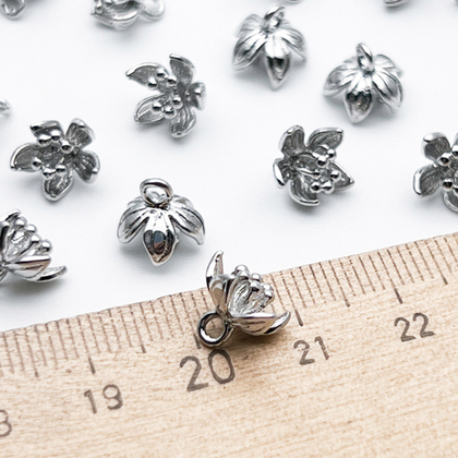 Подвеска Цветок, цвет серебро (родий), размер 7,5*9 мм, цена за 1 шт