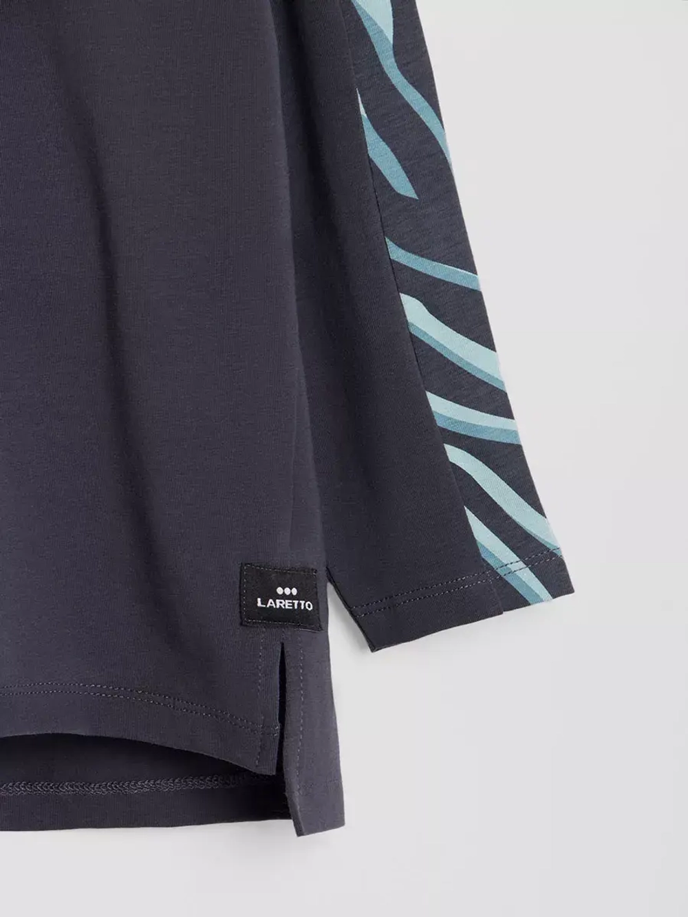 Костюм для девочки на весну