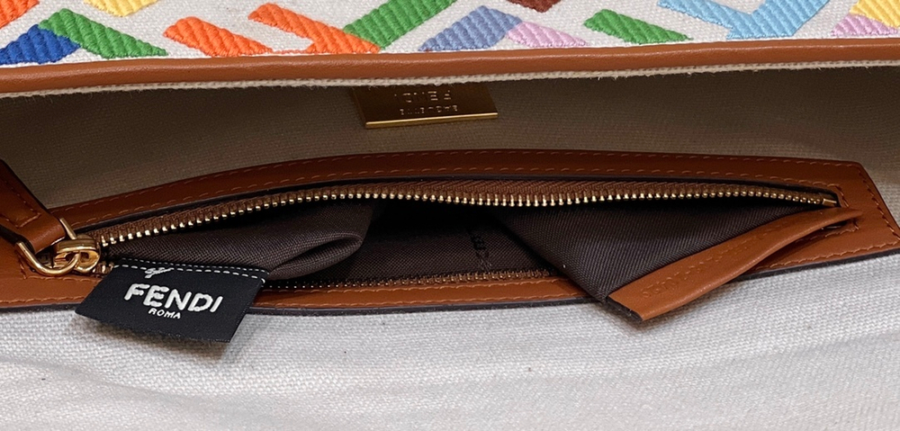 Fendi Baguette 27 cm
