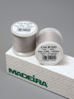 Нитки швейные Madeira aerofil № 120 Col. 8100 светло-серые (100 м)