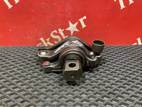 Вал рокеров в сборе