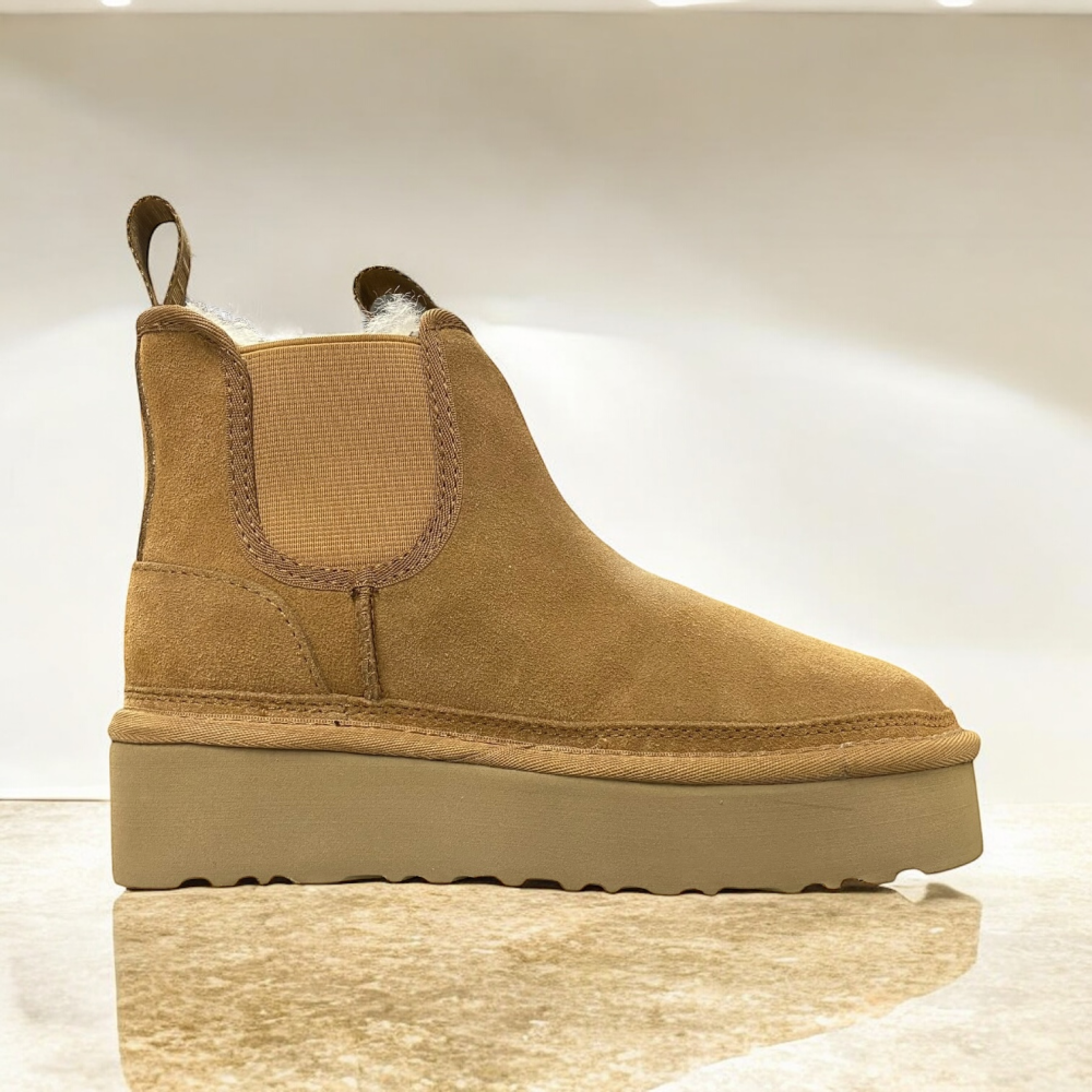 UGG Neumel Platform Chelsea • Beige