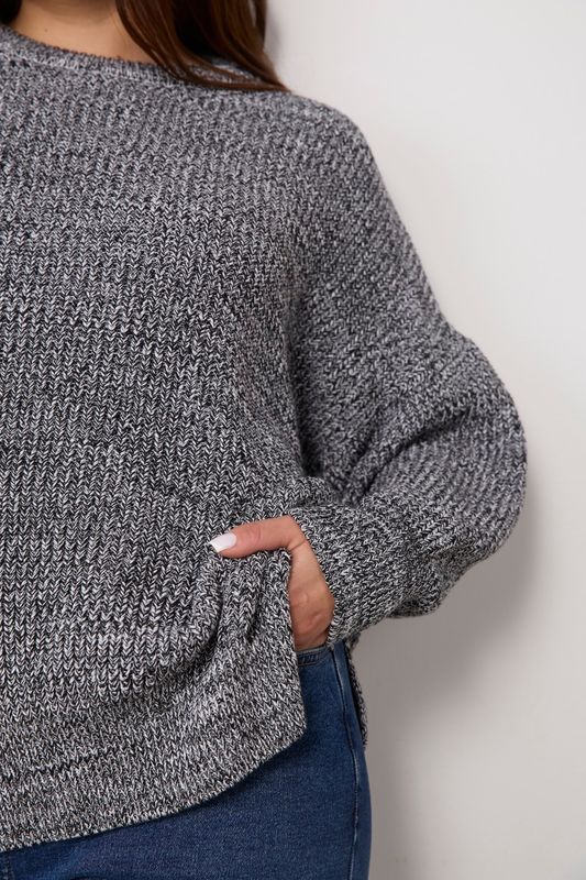 Джемпер вязаный с разрезами, черно-белый