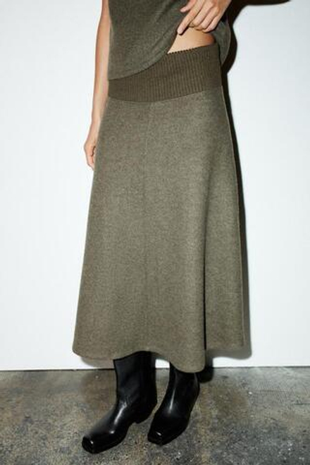 ZARA ЮБКА SOFT КЛЕШЕНОГО КРОЯ, ЗЕЛЕНЫЙ МЕЛАНЖ