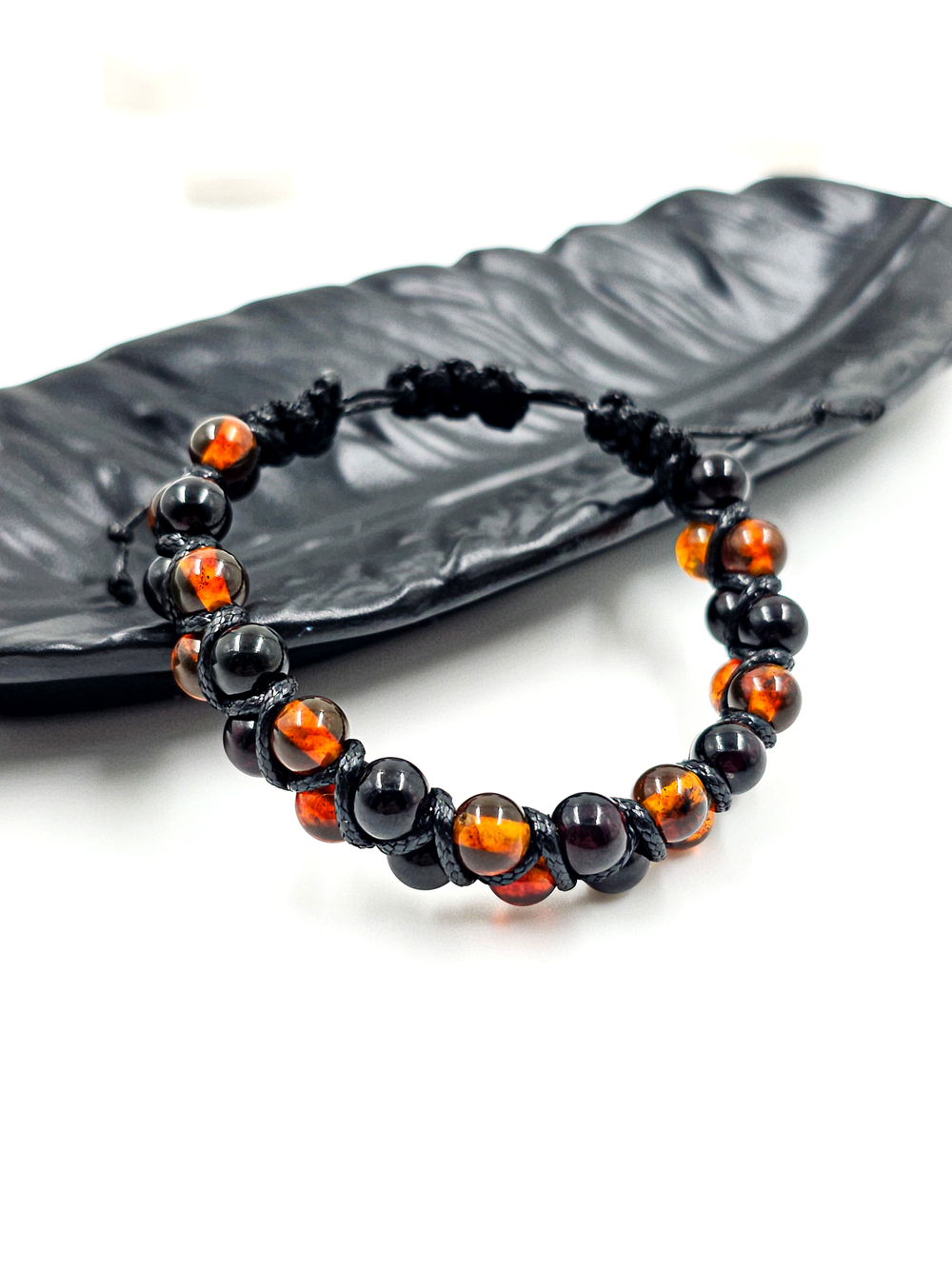 Браслет женский на руку. Янтарь натуральный формованный