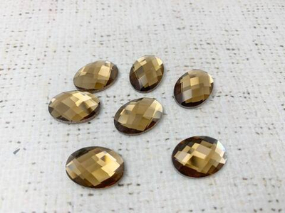 Стразы стекло клеевые, р. 1,7х1,2 см, светло-коричневый