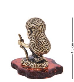 Народные промыслы AM-4181 Фигурка «Ежик Грибник» (латунь, янтарь)