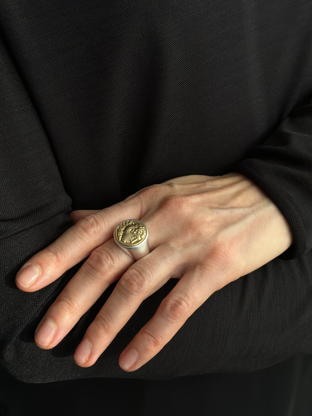 Coins  g/round Кольцо 05  арт.0999