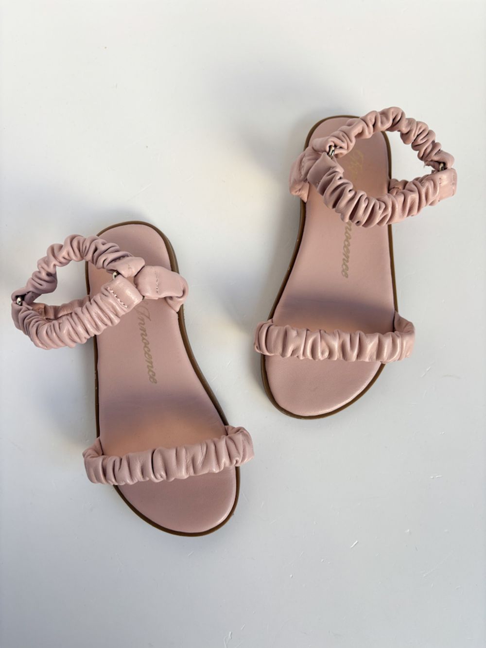 Кожаные босоножки Age of Innocence, 27