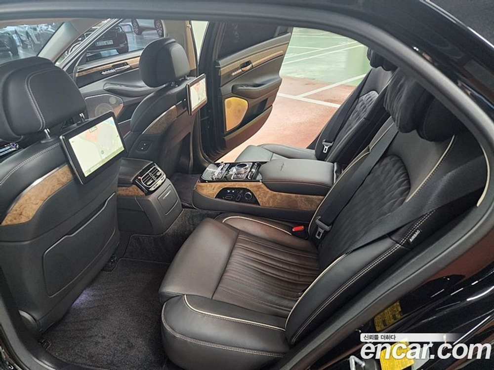 Genesis G90 5.0 AWD (02.2020)