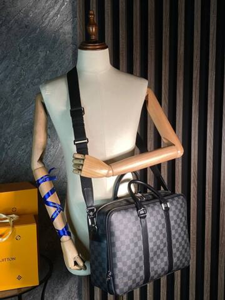 Портфель Louis Vuitton