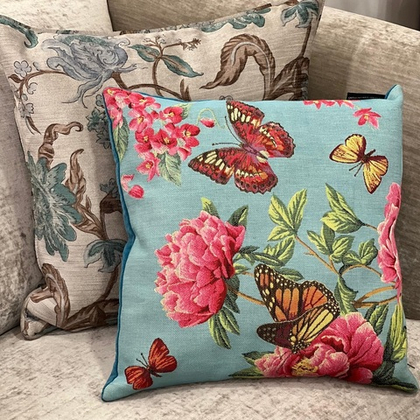 Подушка Бабочки голубая 45х45 см [Арт. 1728]