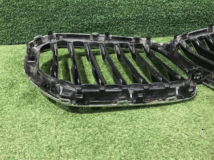 Решетка радиатора BMW X5 G05 (2018-2023)