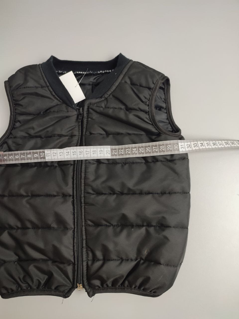 Жилетка утепленная на 2 года