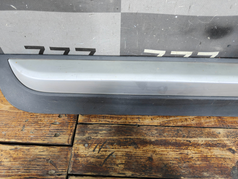 Накладка двери задней правой BMW X3 (F25) 14-17 Б/У Оригинал 51137352558
