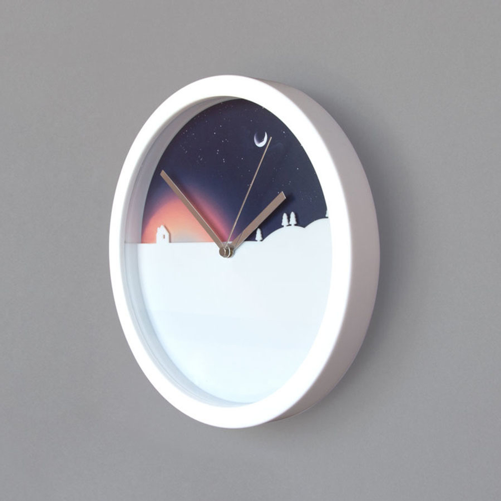 Часы настенные day and night с цветным циферблатом