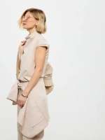 Футболка дизайнерская с цельнокроеным воротником