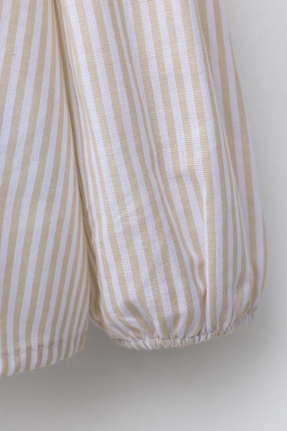 ZARA РУБАШКА В ПОЛОСКУ С ДВОЙНЫМ ВОРОТНИКОМ, ПЕСОЧНЫЙ