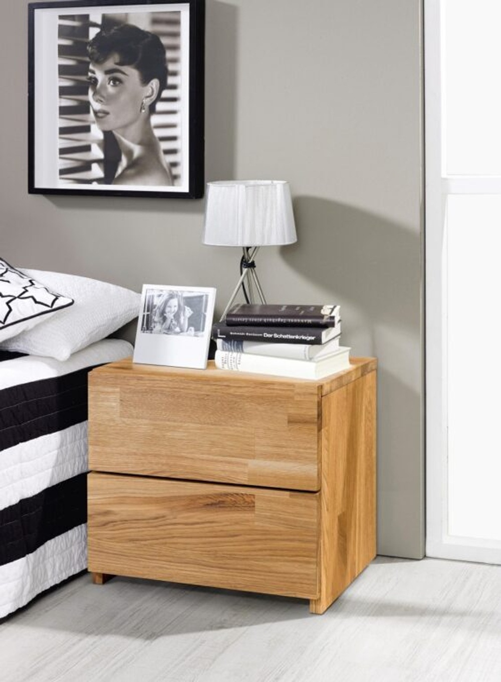 Тумба прикроватная из массива Ланс-2