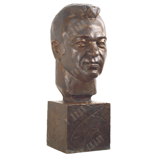 Динес Ю. С. Космонавт Георгий Гречко. Бронза. 1982 г.