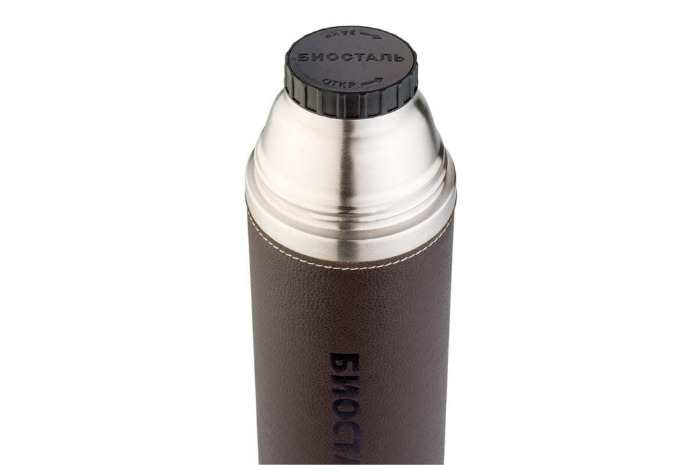 Термос Biostal Охота (1 литр) с кожаной вставкой, коричневый
