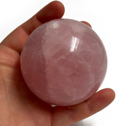 Розовый кварц шар 544 грамма диаметр 8 см