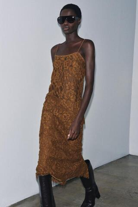 ZARA ЮБКА МИДИ ИЗ КРУЖЕВА — ZW COLLECTION LIMITED EDITION, ГОРЧИЧНЫЙ