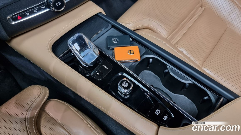 Volvo XC90 2 Generation T8 Ultimate Bright Hybrid (05.2022)