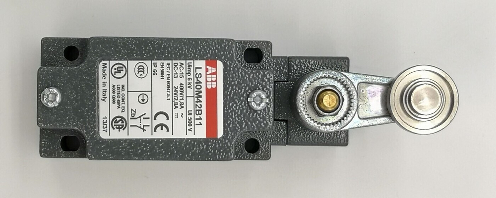 Выключатель концевой ABB LS40M42B11 1SBV011142R1211