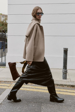 ZARA КОРОТКОЕ ПАЛЬТО ИЗ СМЕСОВОЙ ШЕРСТИ С ШАРФОМ, СЕРО-КОРИЧНЕВЫЙ