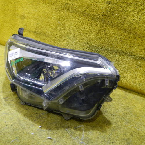 Битая Фара правая Toyota RAV4 4 CA40 (2015-2019) LED