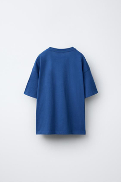 ZARA ФУТБОЛКА С ПРИНТОМ ГРАФФИТИ, ЯРКО-СИНИЙ