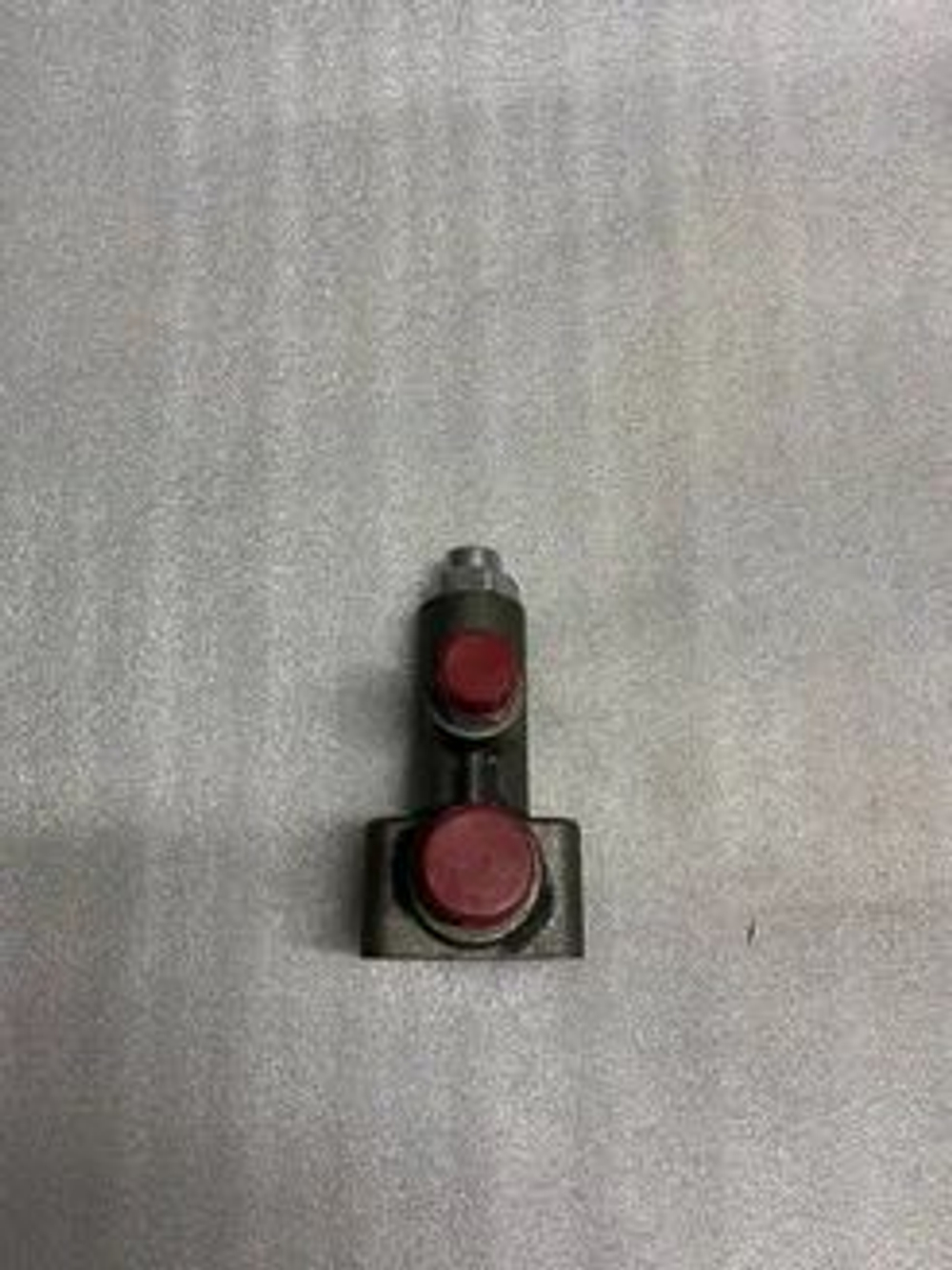 Клапан потока гидравлический Т-40