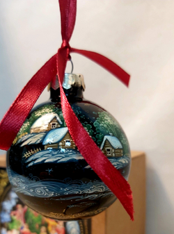 Шар новогодний с ручной росписью  Палех "Зимние забавы"