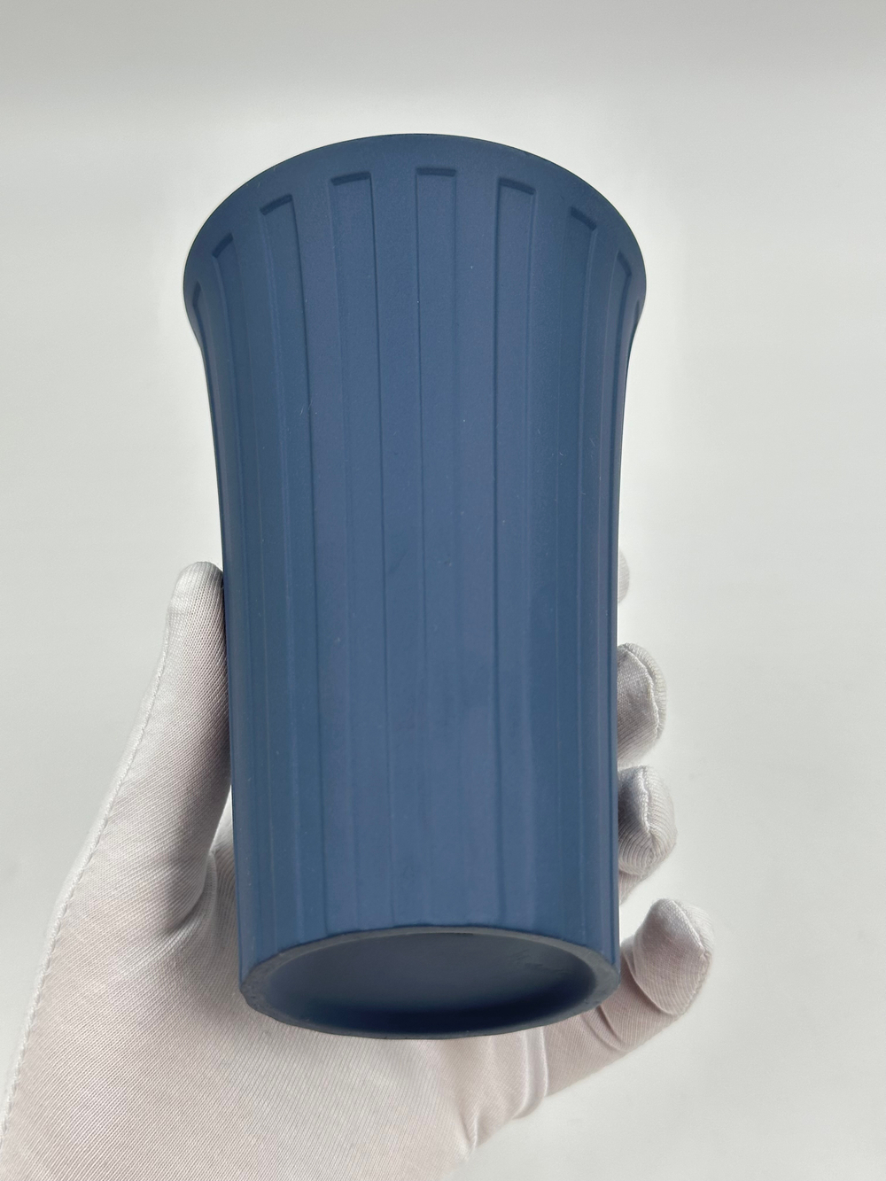 Ваза тёмно-синяя Wedgwood