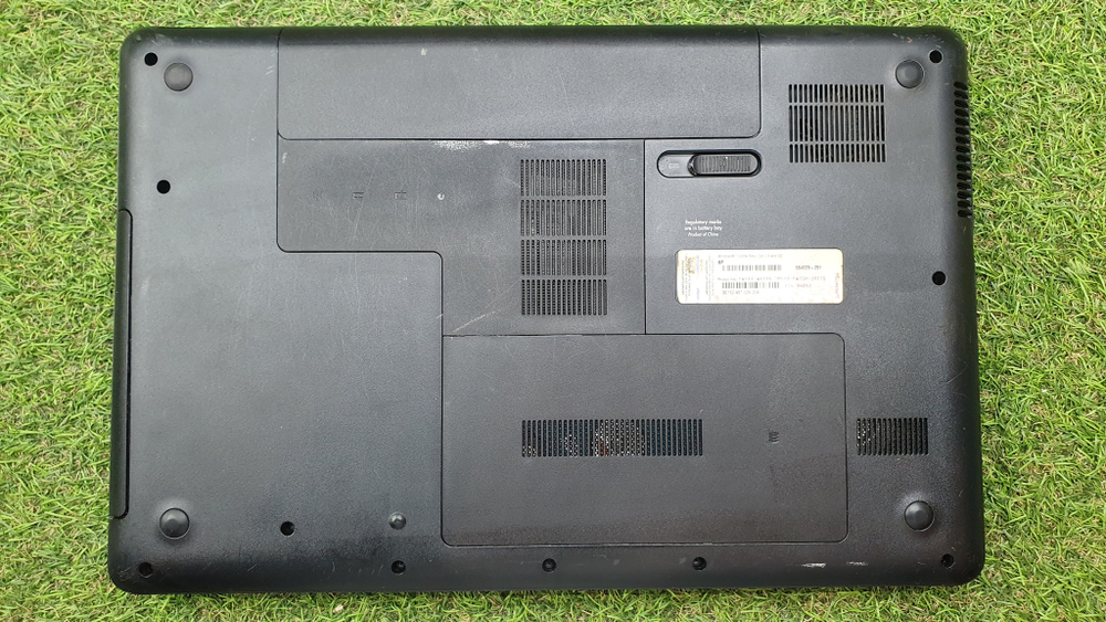 Ноутбук HP  Pentium/4 Gb