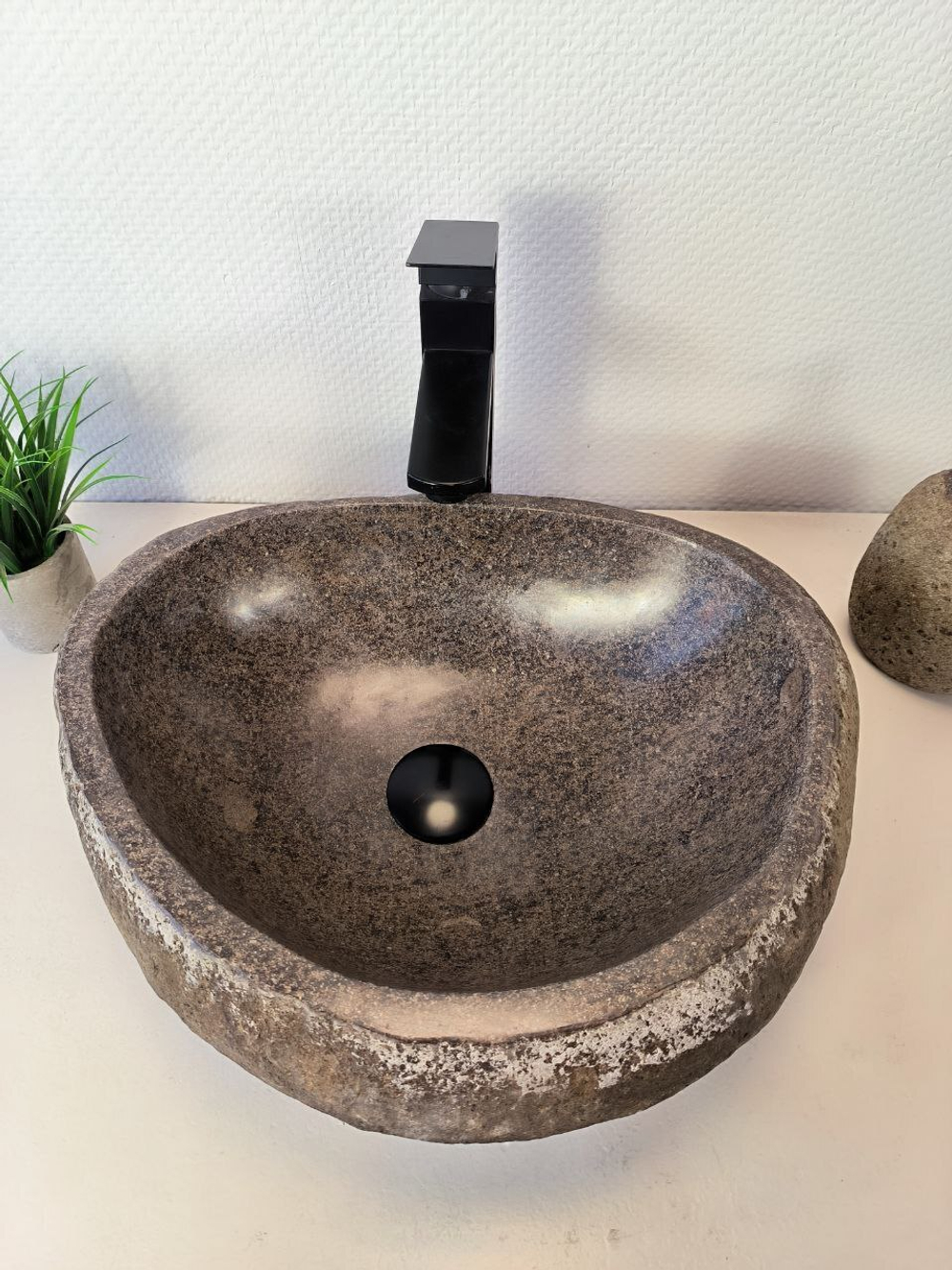 Раковина из речного камня RS-65959 46х37х15 из натурального камня