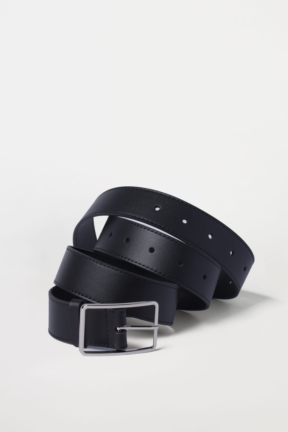 БАЗОВЫЙ РЕМЕНЬ С ПРЯМОУГОЛЬНОЙ ПРЯЖКОЙ BLACK