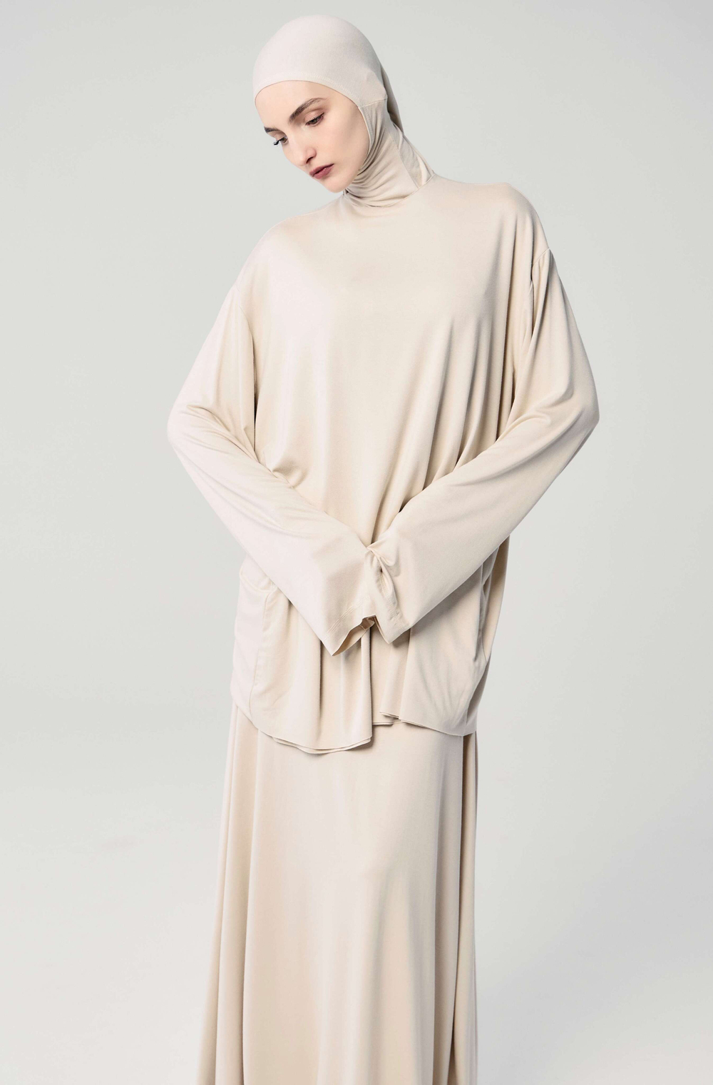 Лонгслив база бежевый