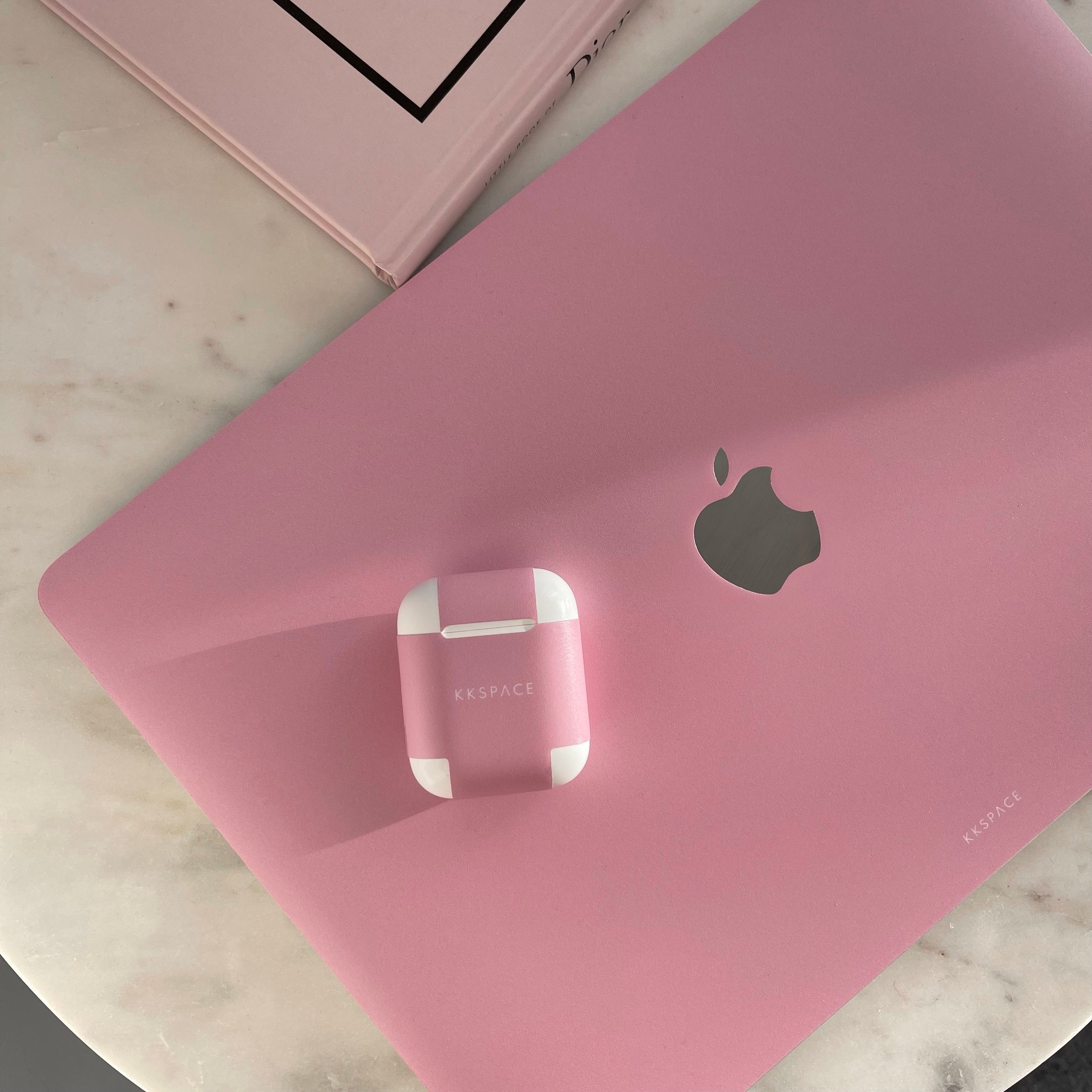 Виниловая наклейка ROSE для MacBook