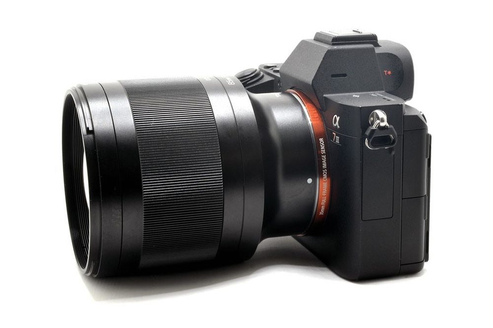 Объектив Tokina 85mm F1.8 atx-m FE